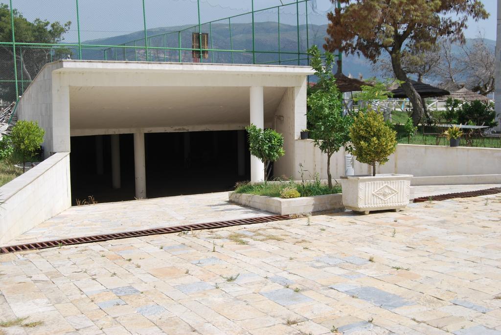 Europa Grand Resort Vlorë Exteriör bild