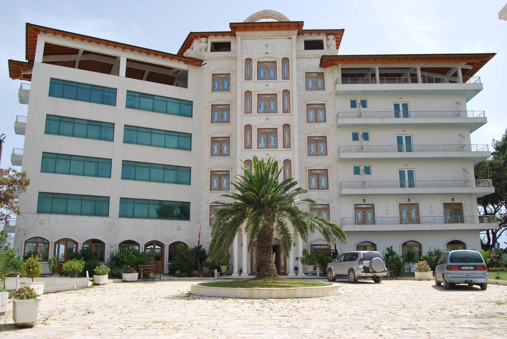 Europa Grand Resort Vlorë Exteriör bild