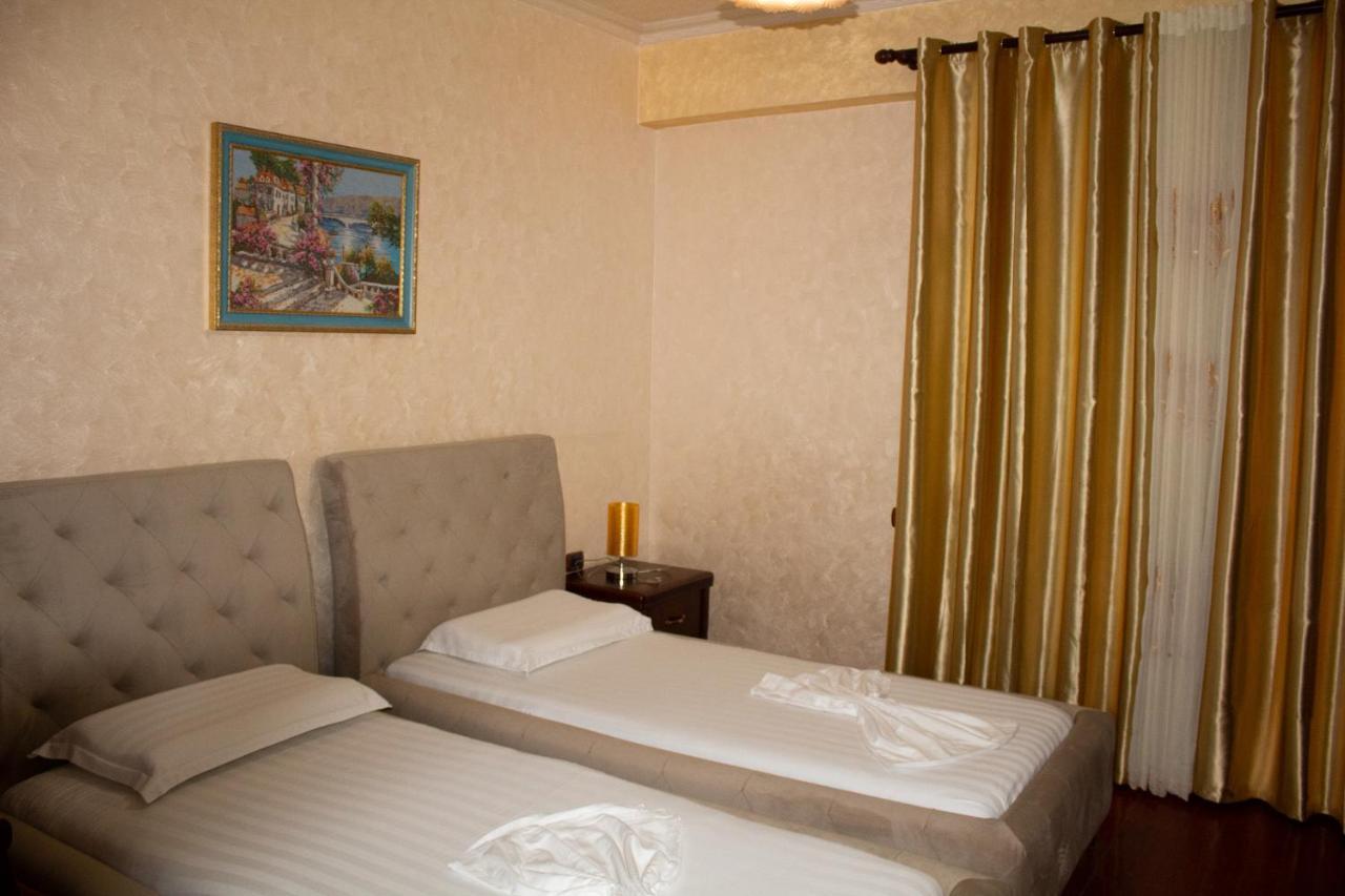 Europa Grand Resort Vlorë Exteriör bild
