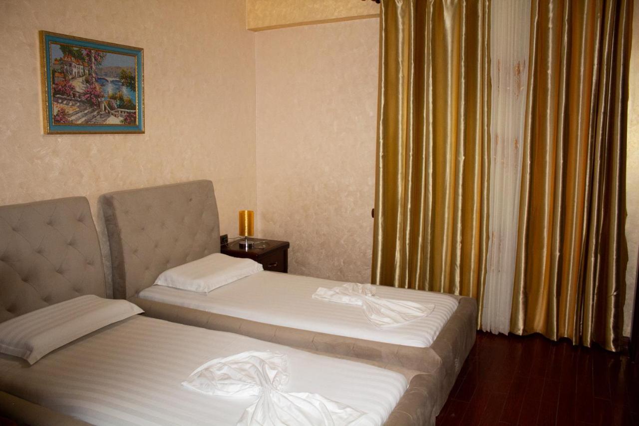 Europa Grand Resort Vlorë Exteriör bild