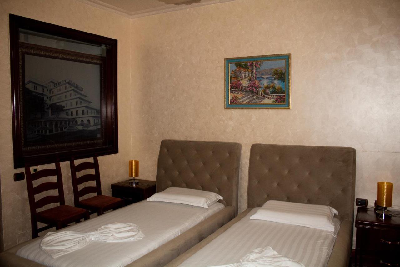 Europa Grand Resort Vlorë Exteriör bild