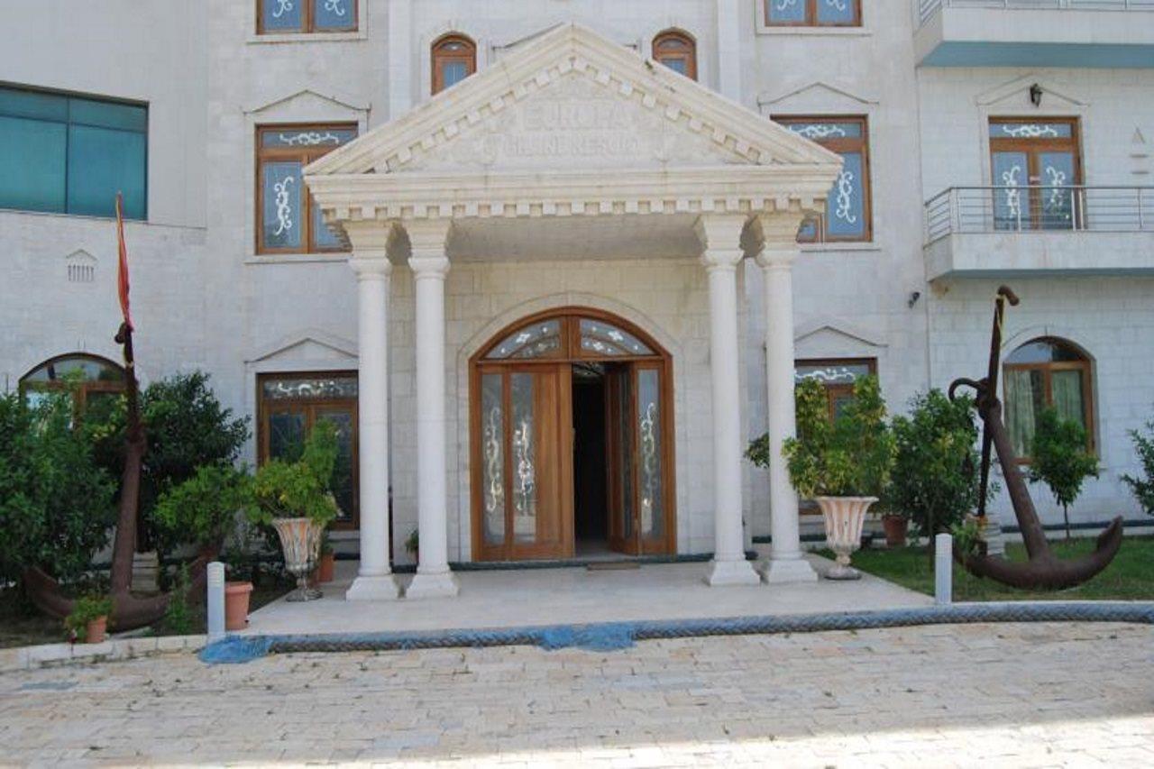 Europa Grand Resort Vlorë Exteriör bild